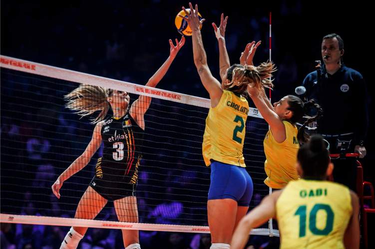 巴西女排晋级世锦赛决赛视频回放